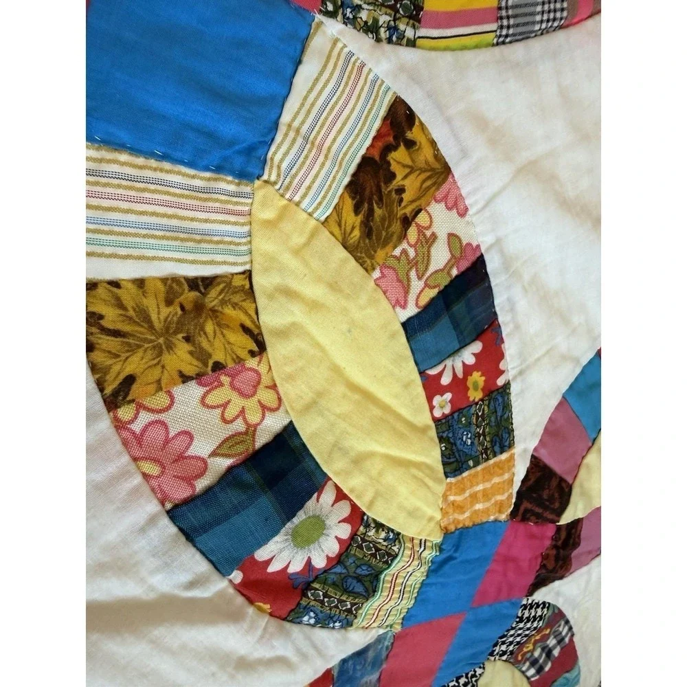Vintage Handmade Colorful Floral Scrap Pink Double Wedding Ring Full Quilt 80x90